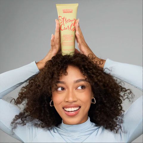 Umberto Giannini - Rosemary Oil Shampoo - 250 ml