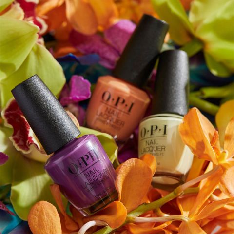 Lacquer nails shop