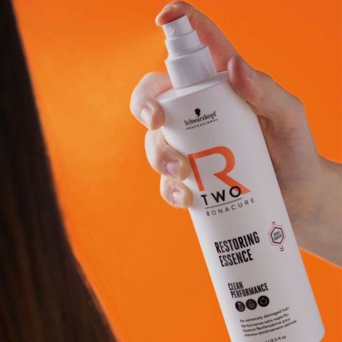 Schwarzkopf - R-TWO - Restoring Essence - Leave-in Spray - 400 ml