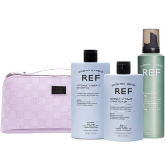REF Beauty Intense Hydrate Giftbag met paarse tas, flessen en groene mousse