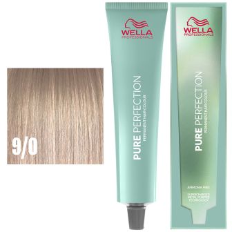 Wella Professionals Pure Perfection pakshot met mintgroene tube, doosje en staal van lichtblond haar