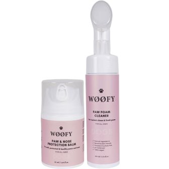 Woofy Paw Foam Cleaner en Paw & Nose Protection Balm naast elkaar, pakshot