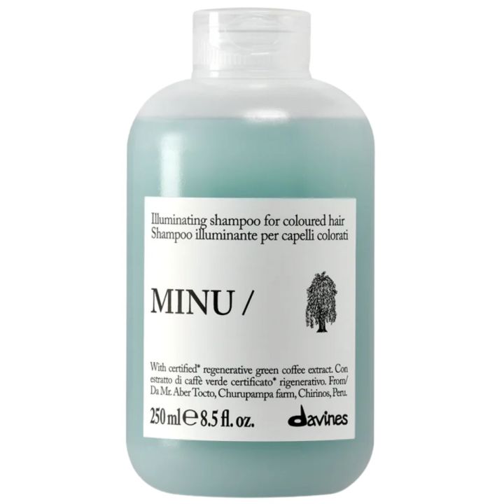 Davines MINU Shampoo fles van 250 ml met lichtblauwgroene inhoud en wit etiket