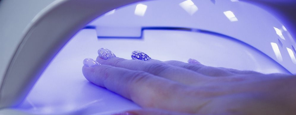 Zijn UV/LED-lampen veilig voor je nagels?