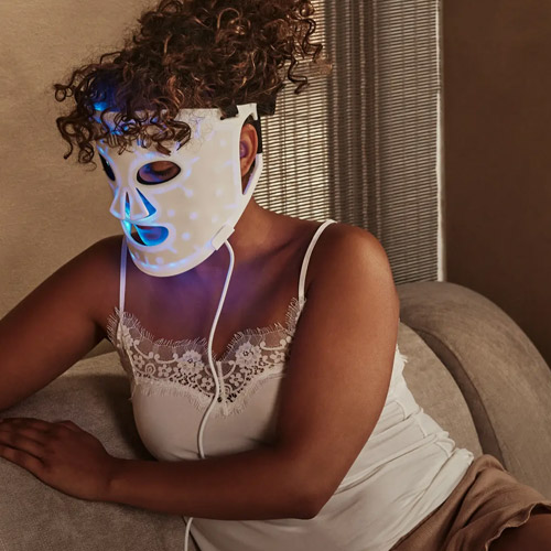 Je skincare upgrade in 15 minuten per dag: zo werkt LED-therapie thuis
