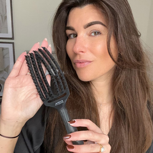 Voordelen van de Olivia Garden Fingerbrush: de beste haarborstel voor alle haartypes